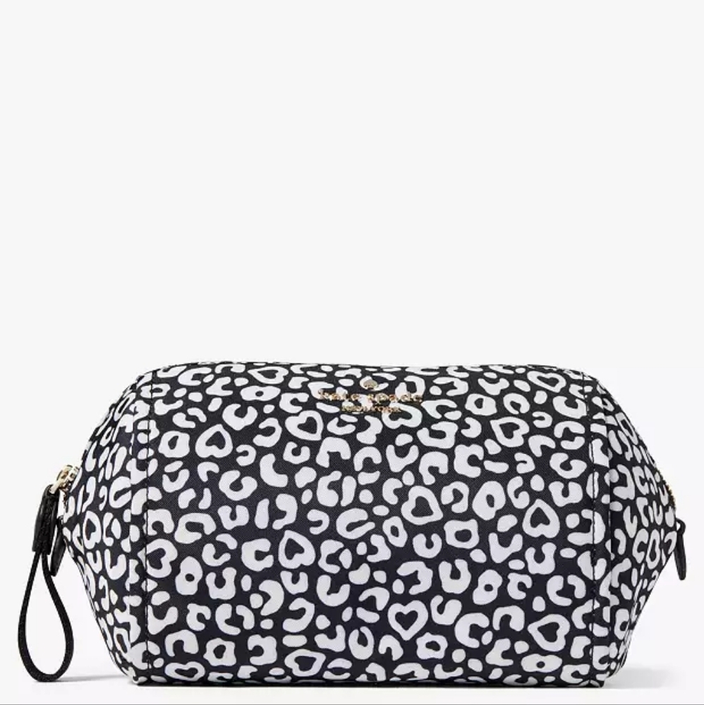 Kate Spade New York Chelsea Leopard Heart Medium Cosmetic Case